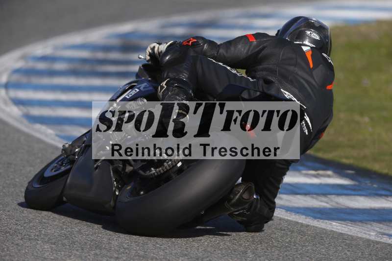 /Archiv-2024/02 29.01.-02.02.2024 Moto Center Thun Jerez/Gruppe schwarz-black/backside